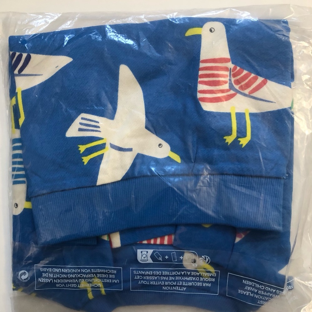 NWT Mini Boden Supersoft Printed Sweatshirt - Picture 6 of 6